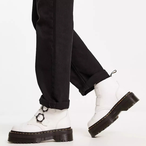 Dr Martens Devon Flower Quad White Boots NEW - Picture 3 of 7